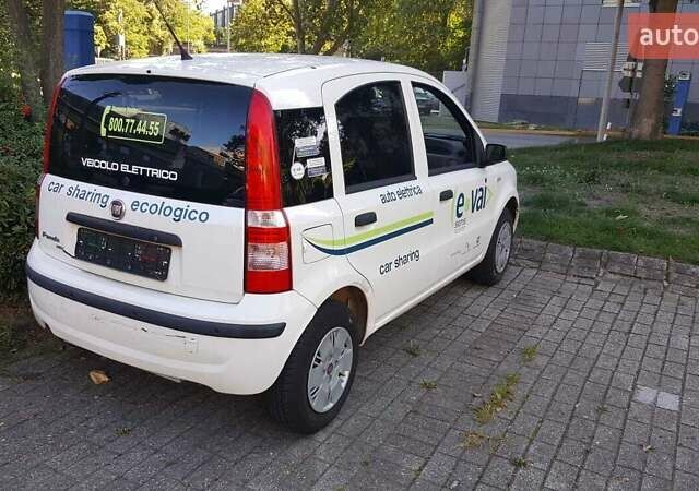 Белый Фиат Панда, объемом двигателя 0 л и пробегом 6 тыс. км за 2000 $, фото 2 на Automoto.ua