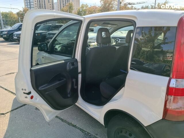 Белый Фиат Панда, объемом двигателя 1.2 л и пробегом 112 тыс. км за 4290 $, фото 10 на Automoto.ua