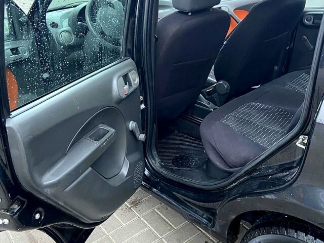 Фиат Панда 2007 в Харькове на Automoto.ua Черный Фиат Панда, объемом двигателя 1.2 л и пробегом 150 тыс. км за 2300 $, фото 9 на Automoto.ua