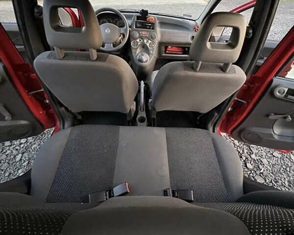 Червоний Фіат Панда, об'ємом двигуна 1.24 л та пробігом 185 тис. км за 2999 $, фото 2 на Automoto.ua