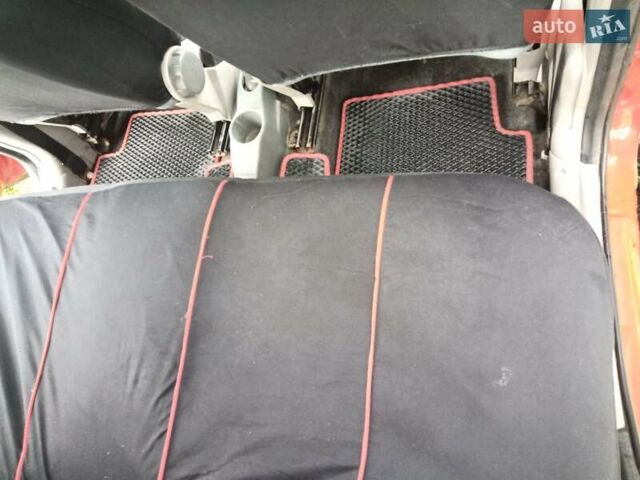 Красный Фиат Панда, объемом двигателя 1 л и пробегом 300 тыс. км за 2800 $, фото 10 на Automoto.ua