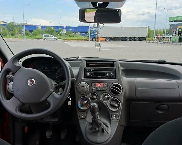 Червоний Фіат Панда, об'ємом двигуна 1.24 л та пробігом 211 тис. км за 3900 $, фото 18 на Automoto.ua