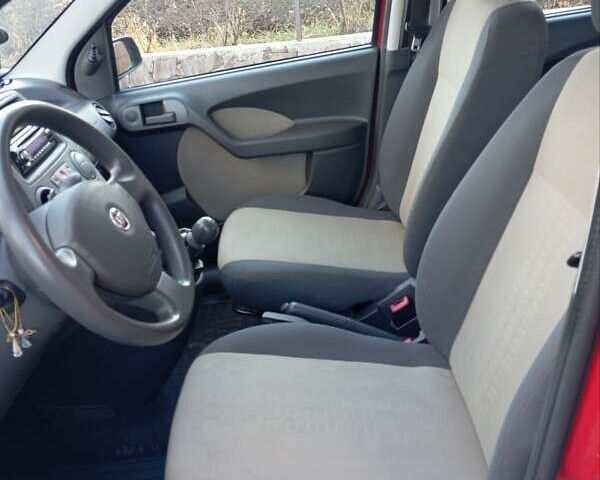 Червоний Фіат Панда, об'ємом двигуна 1.24 л та пробігом 83 тис. км за 4200 $, фото 7 на Automoto.ua