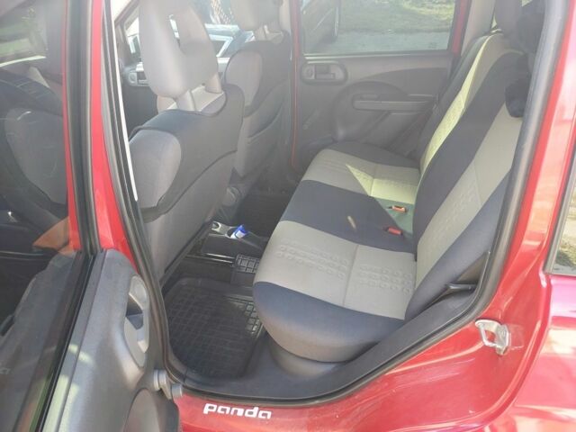 Фиат Панда 2009 в Кременчуге на Automoto.ua Красный Фиат Панда, объемом двигателя 1.2 л и пробегом 58 тыс. км за 3800 $, фото 4 на Automoto.ua