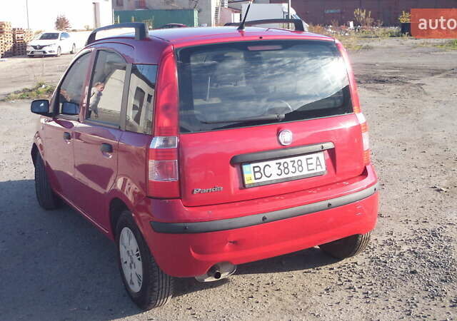 Красный Фиат Панда, объемом двигателя 1.24 л и пробегом 112 тыс. км за 4500 $, фото 5 на Automoto.ua