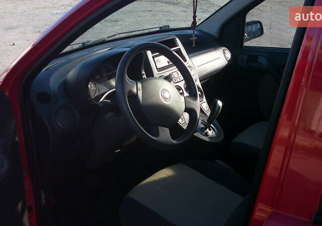 Красный Фиат Панда, объемом двигателя 1.24 л и пробегом 112 тыс. км за 4500 $, фото 8 на Automoto.ua