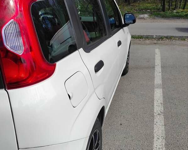 Фіат Панда, об'ємом двигуна 1.24 л та пробігом 105 тис. км за 6000 $, фото 16 на Automoto.ua