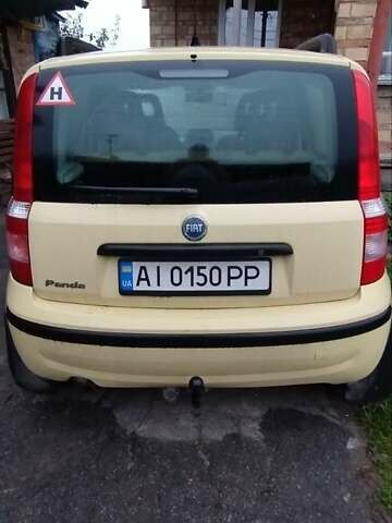 Желтый Фиат Панда, объемом двигателя 1.1 л и пробегом 160 тыс. км за 2400 $, фото 5 на Automoto.ua