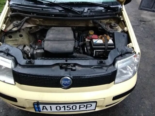 Желтый Фиат Панда, объемом двигателя 1.1 л и пробегом 160 тыс. км за 2400 $, фото 1 на Automoto.ua