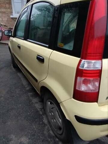 Желтый Фиат Панда, объемом двигателя 1.1 л и пробегом 160 тыс. км за 2400 $, фото 6 на Automoto.ua