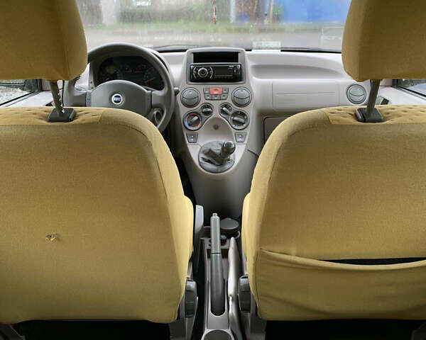 Жовтий Фіат Панда, об'ємом двигуна 1.4 л та пробігом 184 тис. км за 2700 $, фото 4 на Automoto.ua