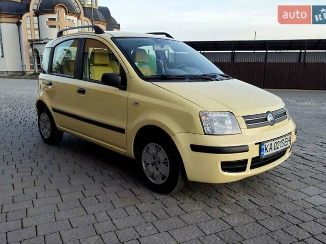Желтый Фиат Панда, объемом двигателя 1.24 л и пробегом 147 тыс. км за 3750 $, фото 5 на Automoto.ua