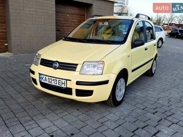 Желтый Фиат Панда, объемом двигателя 1.24 л и пробегом 147 тыс. км за 3750 $, фото 2 на Automoto.ua
