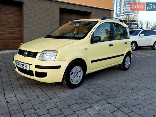 Желтый Фиат Панда, объемом двигателя 1.24 л и пробегом 147 тыс. км за 3750 $, фото 1 на Automoto.ua