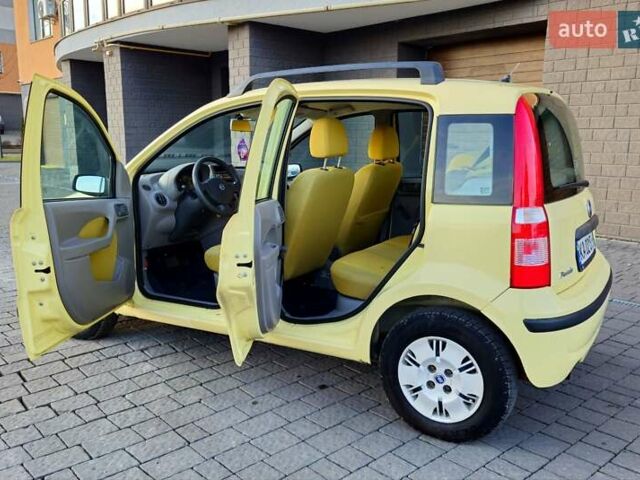 Желтый Фиат Панда, объемом двигателя 1.24 л и пробегом 147 тыс. км за 3750 $, фото 13 на Automoto.ua