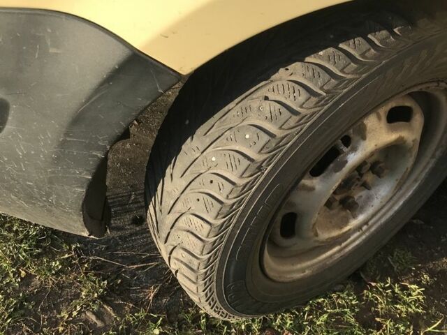 Желтый Фиат Панда, объемом двигателя 1.1 л и пробегом 172 тыс. км за 3500 $, фото 9 на Automoto.ua