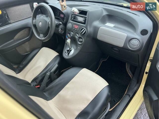 Жовтий Фіат Панда, об'ємом двигуна 1.24 л та пробігом 146 тис. км за 2299 $, фото 9 на Automoto.ua