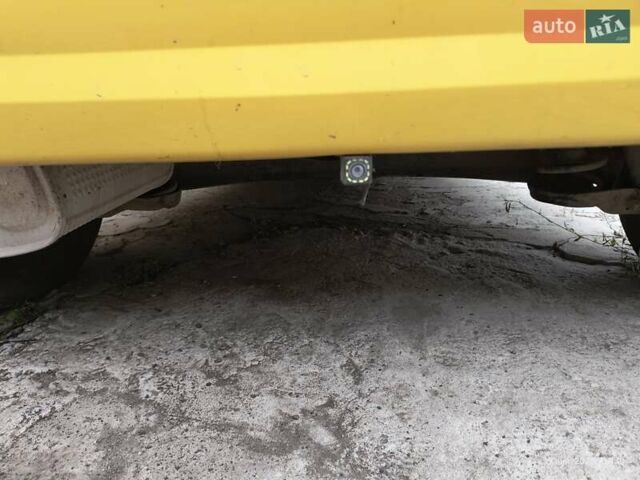 Жовтий Фіат Панда, об'ємом двигуна 1.2 л та пробігом 217 тис. км за 5542 $, фото 12 на Automoto.ua