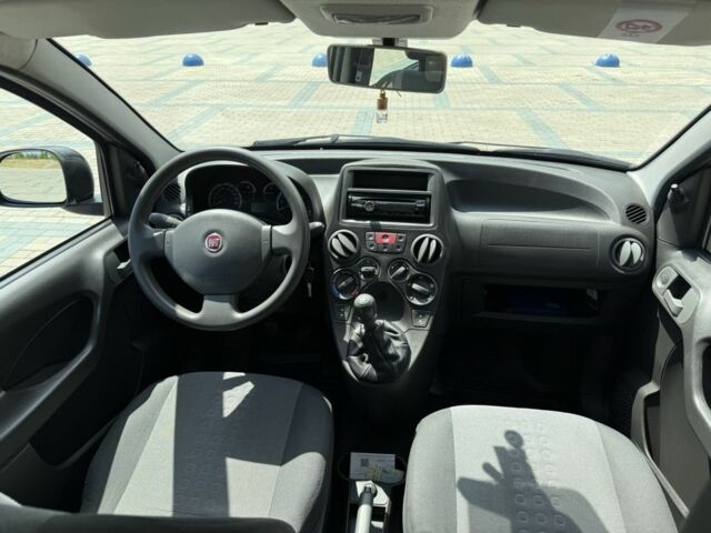 Серый Фиат Панда, объемом двигателя 1.2 л и пробегом 107 тыс. км за 4300 $, фото 5 на Automoto.ua