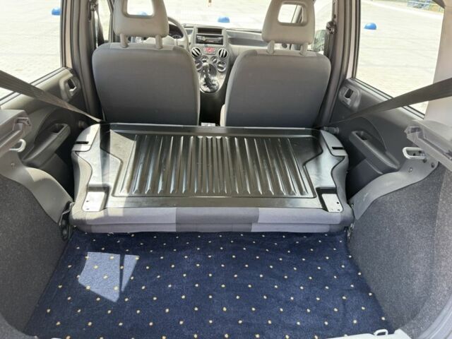 Серый Фиат Панда, объемом двигателя 1.2 л и пробегом 107 тыс. км за 4300 $, фото 7 на Automoto.ua