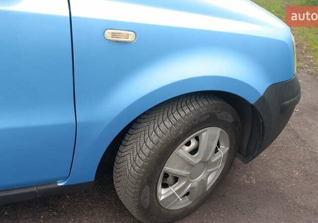 Синий Фиат Панда, объемом двигателя 1.11 л и пробегом 164 тыс. км за 2999 $, фото 10 на Automoto.ua