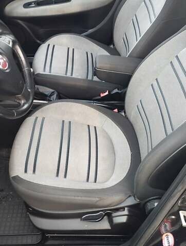 Чорний Фіат Пунто Ево, об'ємом двигуна 1.25 л та пробігом 271 тис. км за 4500 $, фото 10 на Automoto.ua