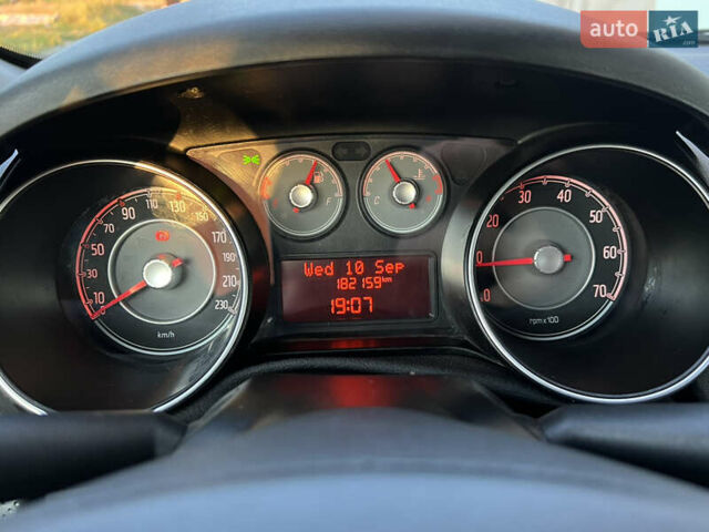 Серый Фиат Пунто Эво, объемом двигателя 1.37 л и пробегом 182 тыс. км за 5200 $, фото 17 на Automoto.ua