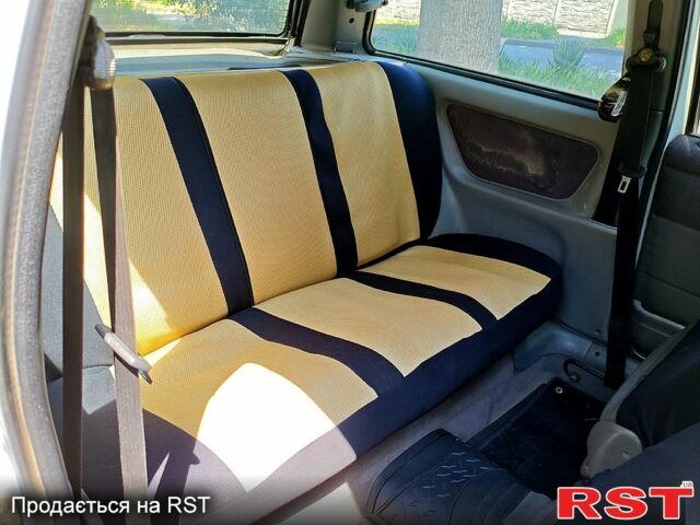 Белый Фиат Пунто, объемом двигателя 1.1 л и пробегом 411 тыс. км за 1800 $, фото 12 на Automoto.ua