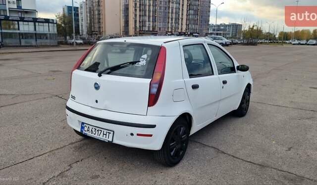 Белый Фиат Пунто, объемом двигателя 1.24 л и пробегом 159 тыс. км за 3650 $, фото 9 на Automoto.ua