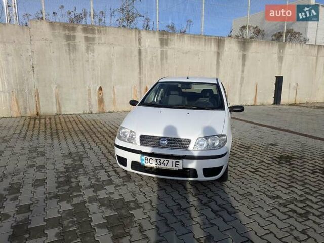 Белый Фиат Пунто, объемом двигателя 1.24 л и пробегом 199 тыс. км за 3500 $, фото 2 на Automoto.ua