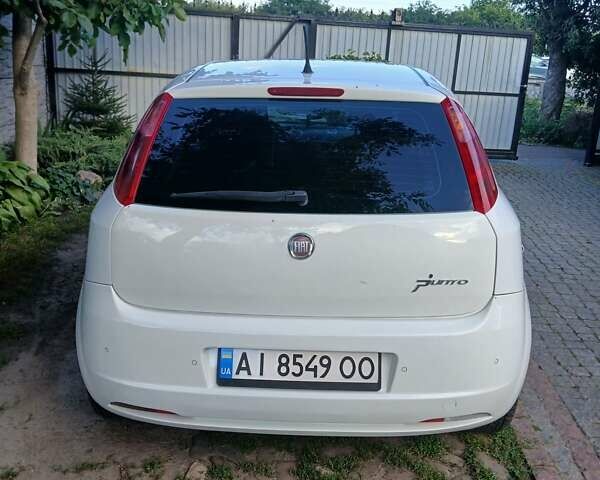 Белый Фиат Пунто, объемом двигателя 1.25 л и пробегом 306 тыс. км за 4000 $, фото 8 на Automoto.ua