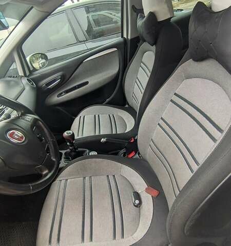 Білий Фіат Пунто, об'ємом двигуна 1.4 л та пробігом 215 тис. км за 4500 $, фото 6 на Automoto.ua