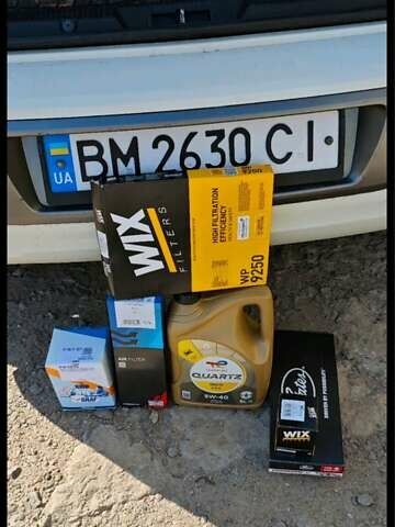 Білий Фіат Пунто, об'ємом двигуна 1.4 л та пробігом 215 тис. км за 4500 $, фото 10 на Automoto.ua