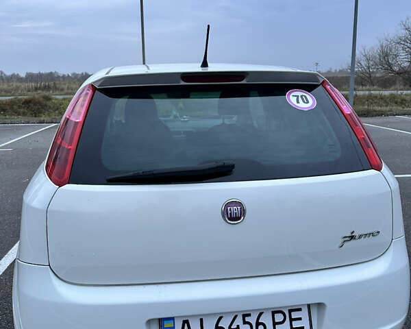 Білий Фіат Пунто, об'ємом двигуна 1.37 л та пробігом 208 тис. км за 3700 $, фото 5 на Automoto.ua