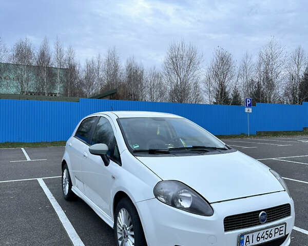 Білий Фіат Пунто, об'ємом двигуна 1.37 л та пробігом 208 тис. км за 3700 $, фото 2 на Automoto.ua