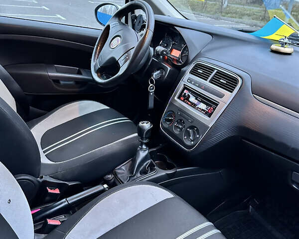 Білий Фіат Пунто, об'ємом двигуна 1.37 л та пробігом 208 тис. км за 3700 $, фото 9 на Automoto.ua