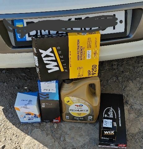 Белый Фиат Пунто, объемом двигателя 1.4 л и пробегом 214 тыс. км за 5100 $, фото 5 на Automoto.ua