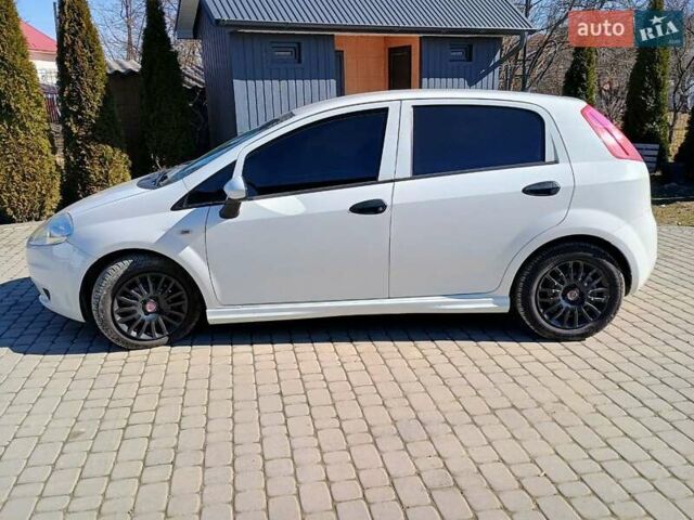 Белый Фиат Пунто, объемом двигателя 1.25 л и пробегом 227 тыс. км за 4800 $, фото 4 на Automoto.ua