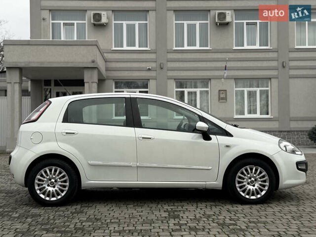 Білий Фіат Пунто, об'ємом двигуна 1.3 л та пробігом 118 тис. км за 3990 $, фото 17 на Automoto.ua