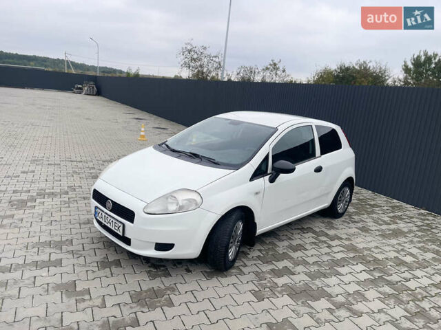 Білий Фіат Пунто, об'ємом двигуна 1.24 л та пробігом 179 тис. км за 3400 $, фото 2 на Automoto.ua