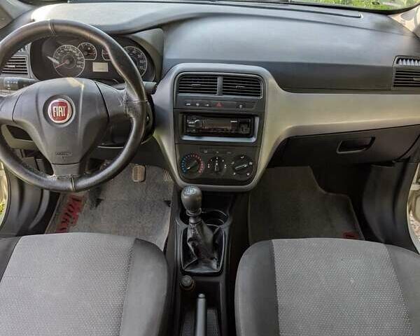 Білий Фіат Пунто, об'ємом двигуна 1.24 л та пробігом 98 тис. км за 4300 $, фото 17 на Automoto.ua