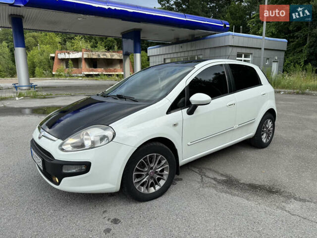 Білий Фіат Пунто, об'ємом двигуна 1.25 л та пробігом 256 тис. км за 4400 $, фото 2 на Automoto.ua