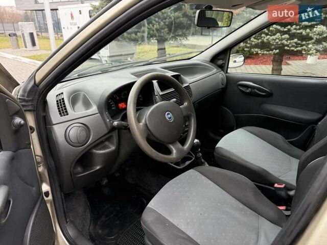 Бежевий Фіат Пунто, об'ємом двигуна 1 л та пробігом 220 тис. км за 2450 $, фото 12 на Automoto.ua