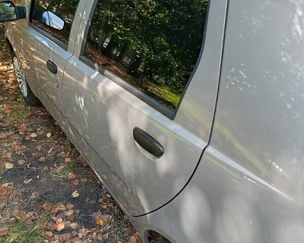 Фиат Пунто 2010 в Кременчуге на Automoto.ua Бежевый Фиат Пунто, объемом двигателя 1.24 л и пробегом 71 тыс. км за 4500 $, фото 33 на Automoto.ua