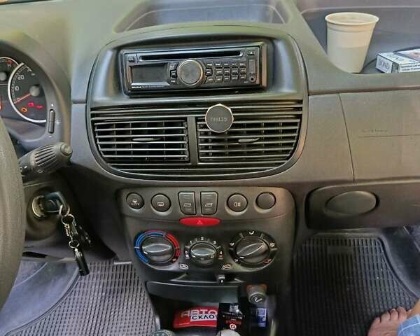 Фиат Пунто 2010 в Кременчуге на Automoto.ua Бежевый Фиат Пунто, объемом двигателя 1.24 л и пробегом 71 тыс. км за 4500 $, фото 8 на Automoto.ua