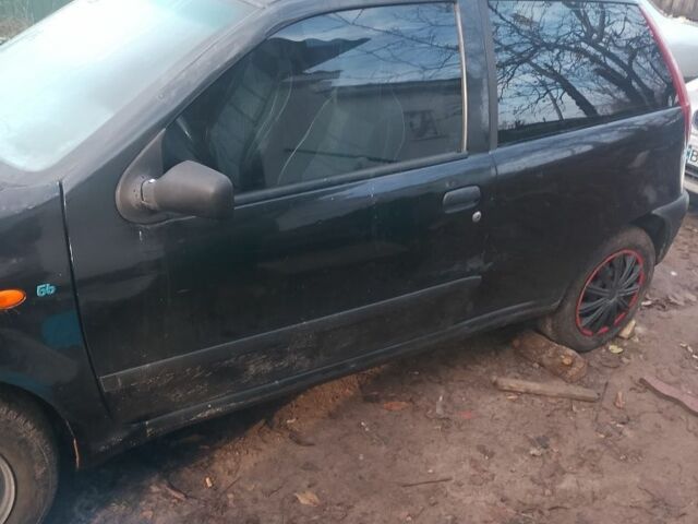 Чорний Фіат Пунто, об'ємом двигуна 1.1 л та пробігом 200 тис. км за 953 $, фото 2 на Automoto.ua