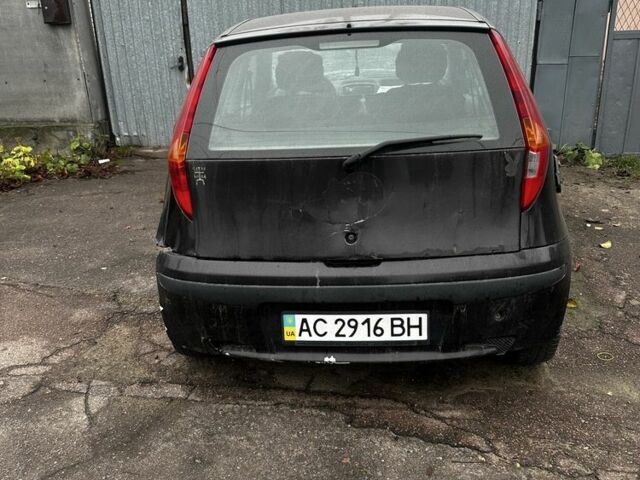 Черный Фиат Пунто, объемом двигателя 1.2 л и пробегом 100 тыс. км за 520 $, фото 1 на Automoto.ua