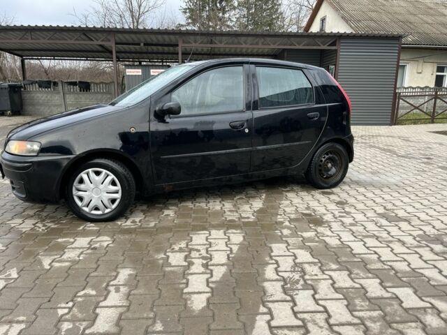 Чорний Фіат Пунто, об'ємом двигуна 1.4 л та пробігом 160 тис. км за 699 $, фото 1 на Automoto.ua