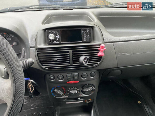 Фіат Пунто 2007 у Богуславе на Automoto.ua Чорний Фіат Пунто, об'ємом двигуна 1.24 л та пробігом 120 тис. км за 3250 $, фото 17 на Automoto.ua