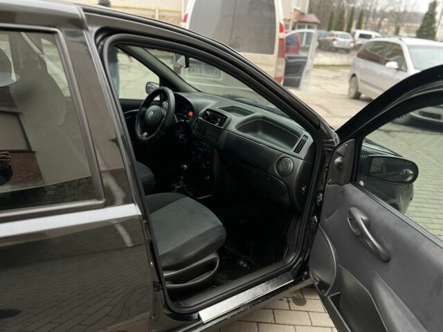 Чорний Фіат Пунто, об'ємом двигуна 1.2 л та пробігом 182 тис. км за 2299 $, фото 7 на Automoto.ua